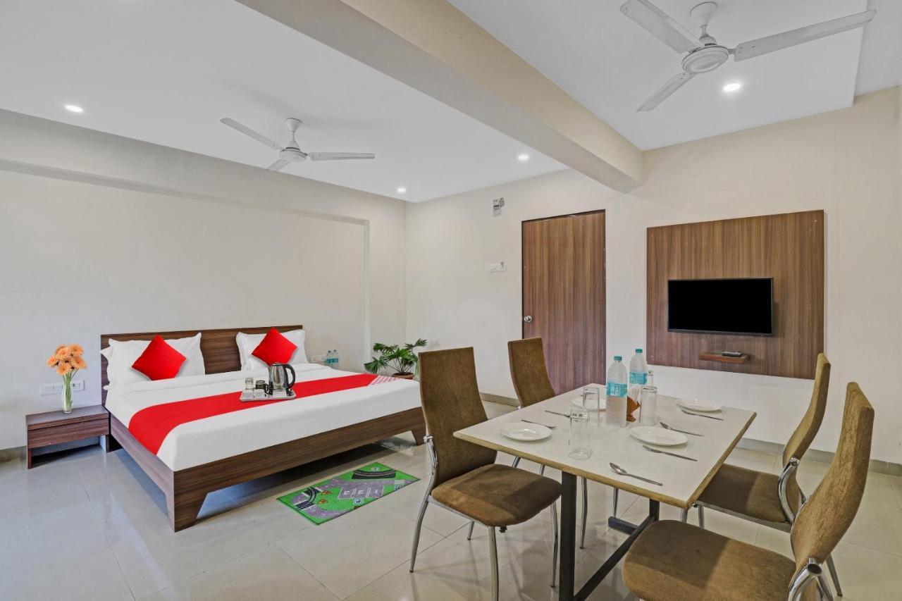 Oyo Flagship Hotel Residency Silvassa Dış mekan fotoğraf
