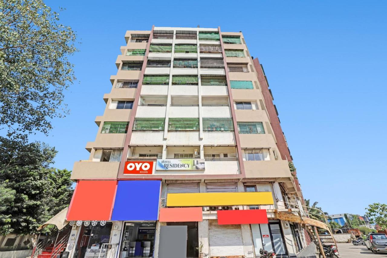 Oyo Flagship Hotel Residency Silvassa Dış mekan fotoğraf